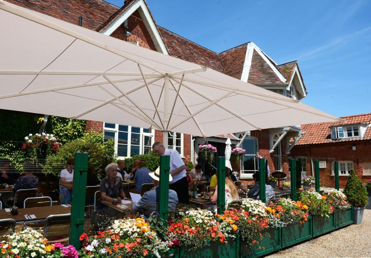 Crown And Castle Hotel Orford Buitenkant foto