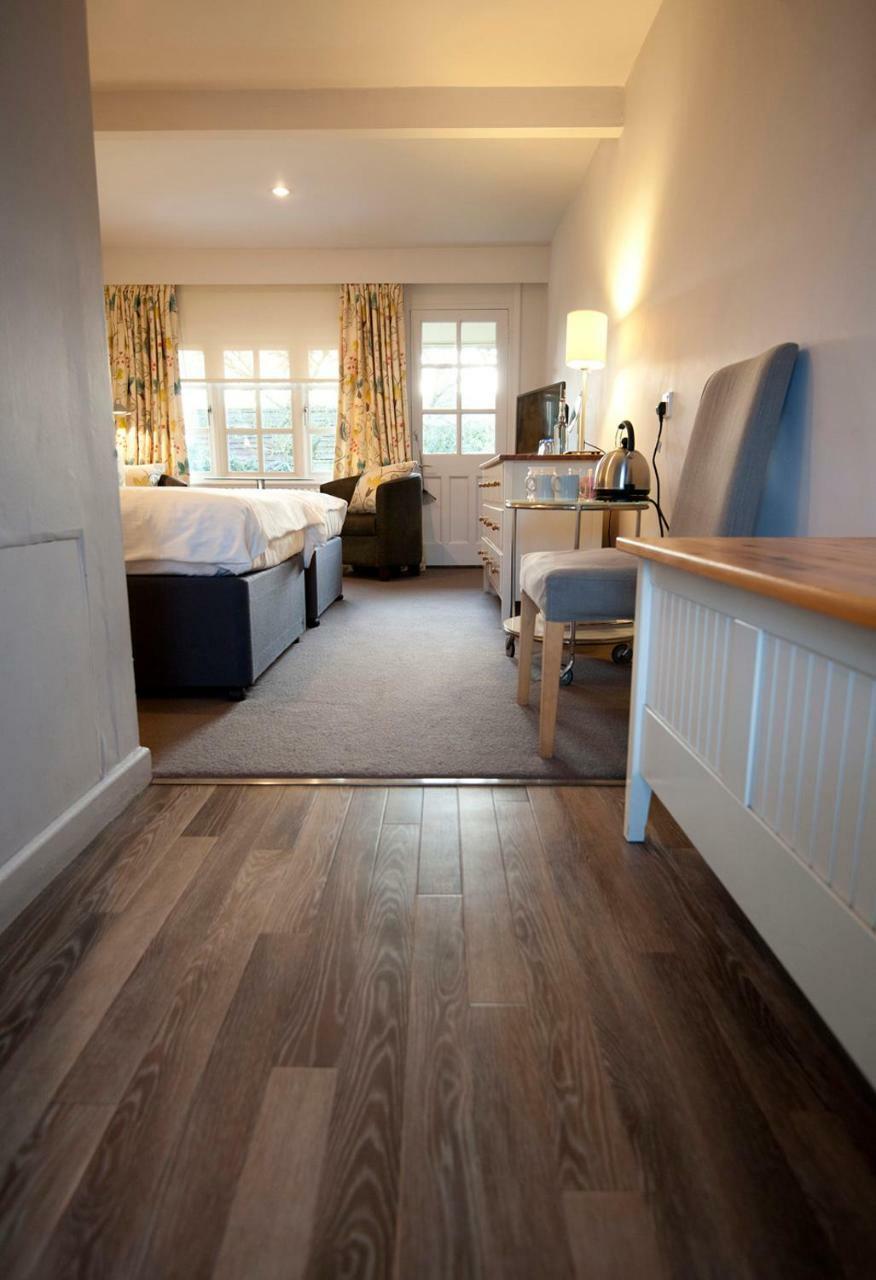 Crown And Castle Hotel Orford Buitenkant foto