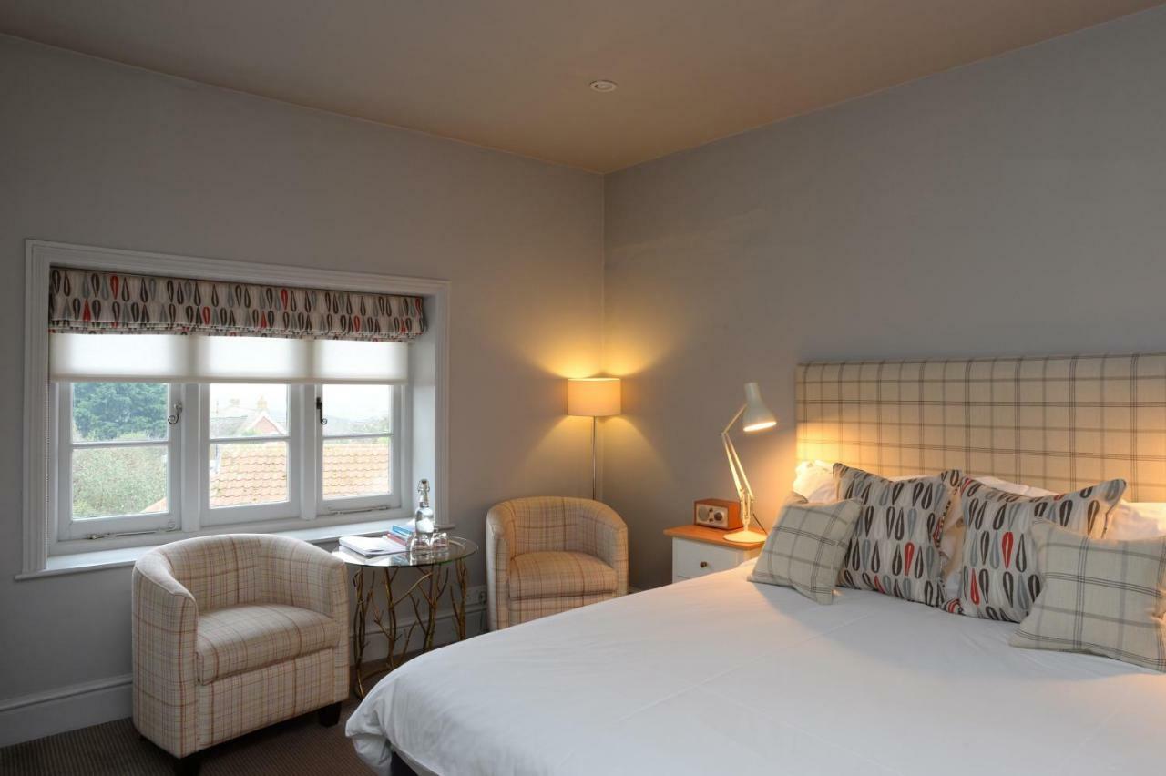 Crown And Castle Hotel Orford Buitenkant foto